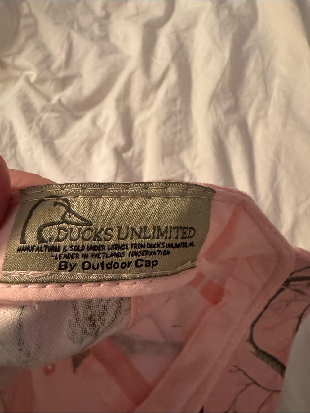 Ladies Fit Pink Ducks Unlimited Realtree Camo Baseball Cap - Picture 8 of 8